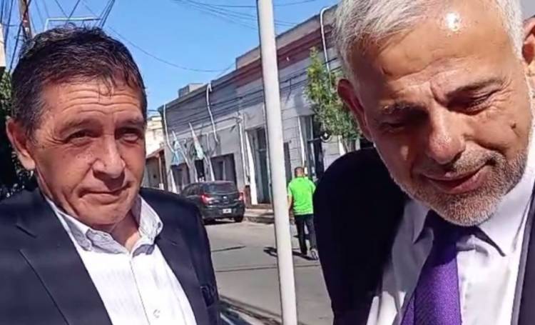 Choque entre camioneta y moto en pleno centro: el juez del TSJ Claudio Saúl manejaba la camioneta