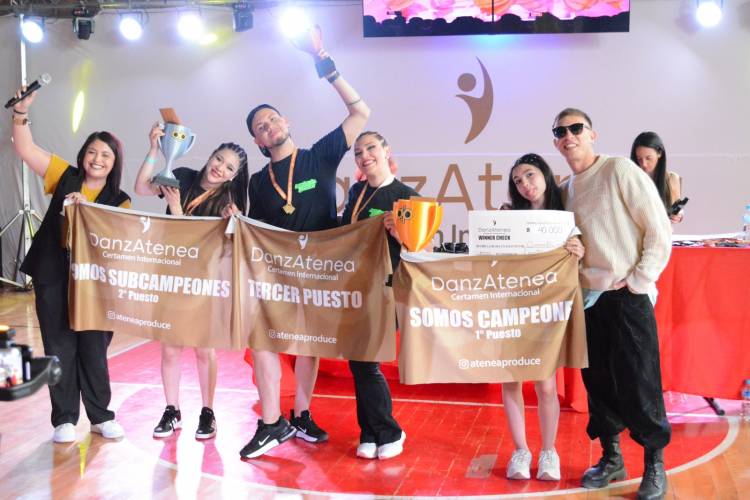 Instituto Profesional Aamaal Dance destaca en certamen internacional DanzAtenea en Mendoza