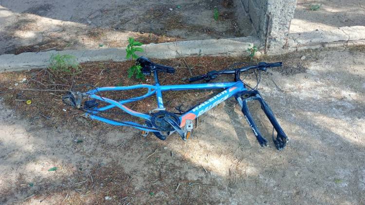 Chepes: Bicicleta abandonada fue secuestrada y, horas después, la Policía recuperó sus ruedas