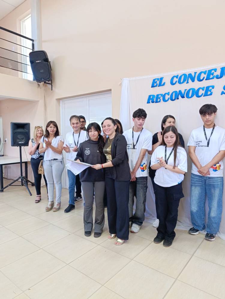 Destacan participación de la Escuela Normal en Samsung Solve For Tomorrow