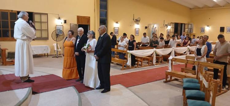 El amor venció al tiempo: Cando y Ofa se casaron después de 53 años de espera