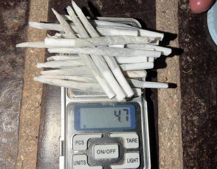 Chepes: demoraron a una mujer por tenencia de marihuana en la zona del ferrocarril