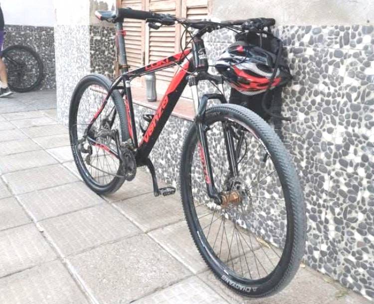 Inseguridad en Chepes: Investigan el robo de una bicicleta en el Barrio Rieles