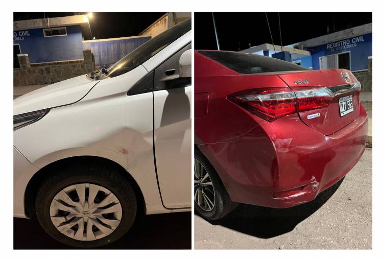 Maniobra de estacionamiento terminó en colisión entre dos automóviles