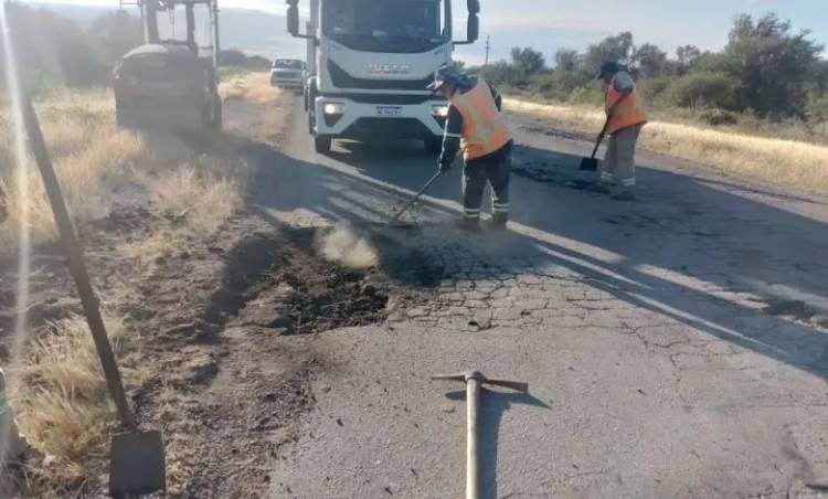 Alivio en la Ruta 141: comienzan las reparaciones que mejoran el acceso a Chepes