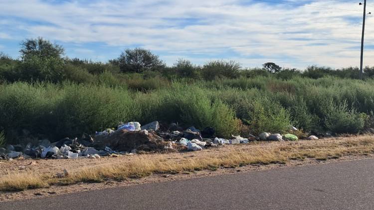 Chepes: Indignación total, arrojan basura a escasos 500 metros del basural