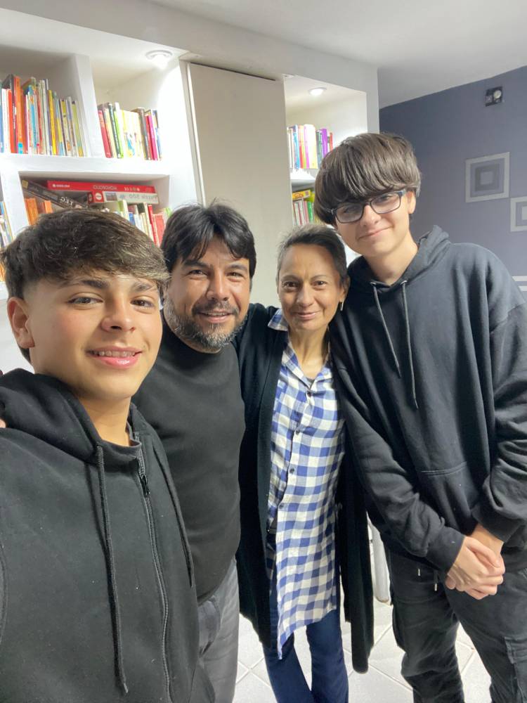 Fe, dolor y esperanza: la historia de Rosana Pérez, una docente que convirtió su enfermedad en un mensaje de vida