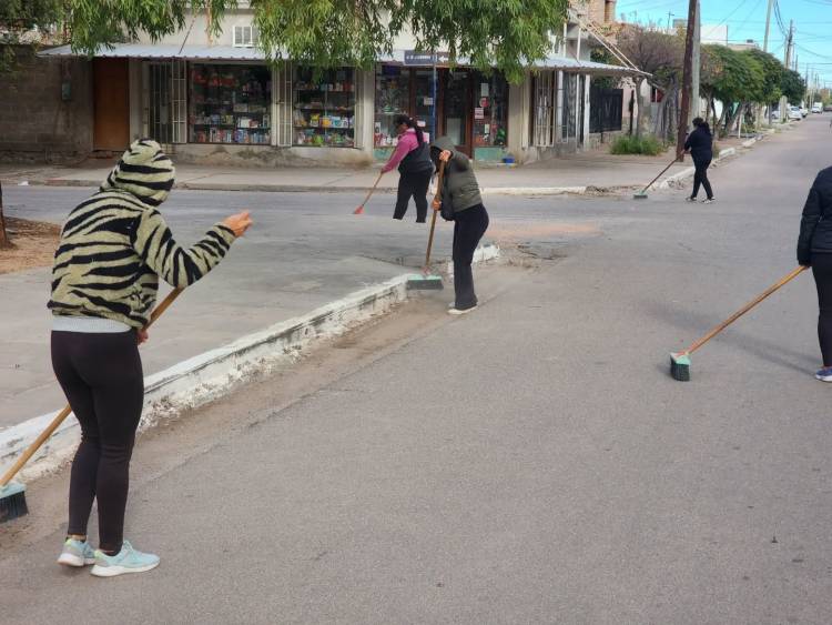 La Municipalidad refuerza la limpieza y el mantenimiento en distintos sectores de la ciudad