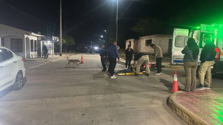 Ulapes: choque entre una moto y un auto dejó dos personas hospitalizadas