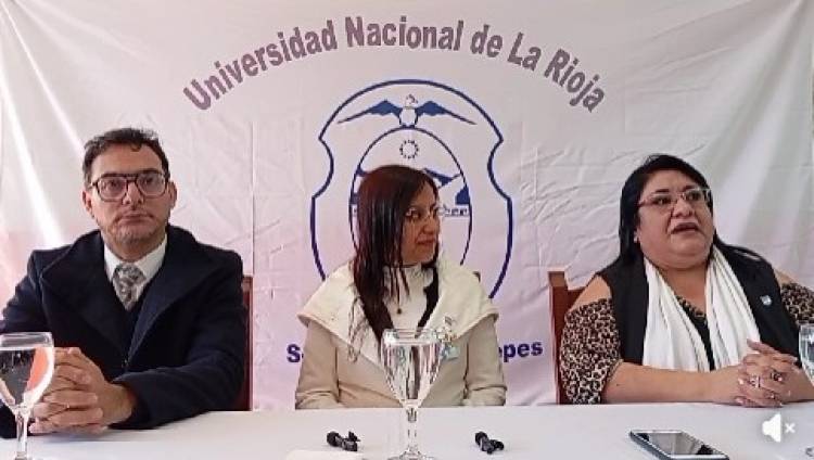 La UNLaR defendió el financiamiento universitario y celebró nuevos graduados en Chepes
