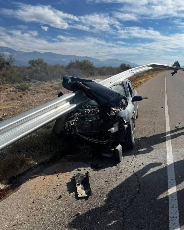 Un joven perdió el control de su automóvil y chocó contra el guardarraíl en Nonogasta
