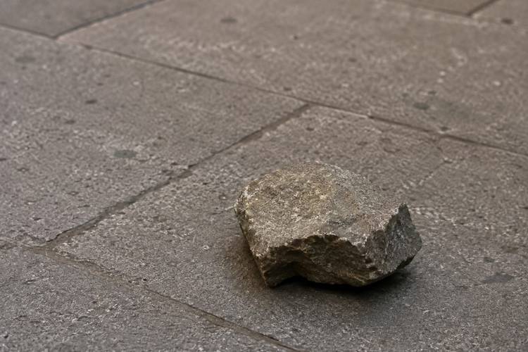 Denuncian un ataque a piedrazos contra una vivienda en Chepes