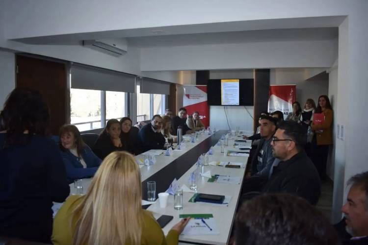 La oficina de empleo participo de la red federal de empleo municipal
