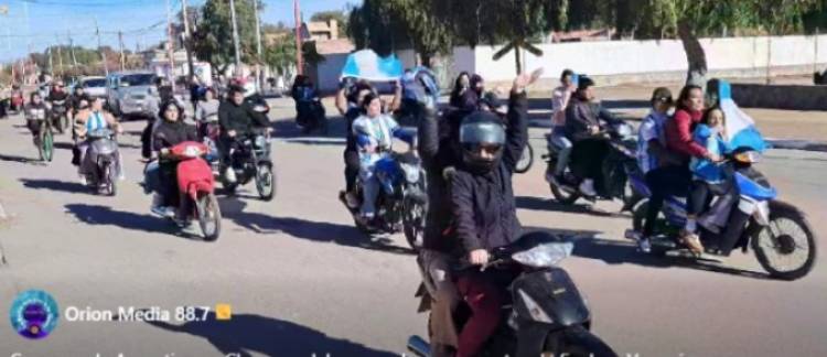 Chepes se vistió de celeste y blanco: una caravana inolvidable celebró el triunfo de la Selección Argentina