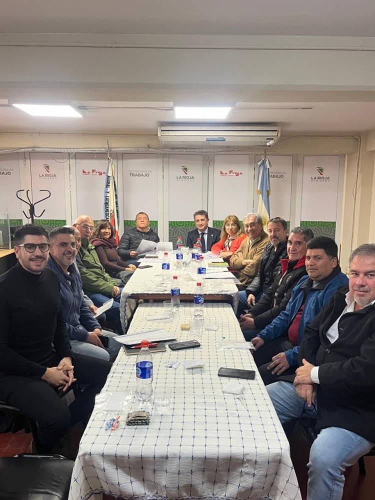Productores vitivinícolas advirtieron sobre el impacto de la situación nacional y analizaron alternativas con el Gobierno provincial