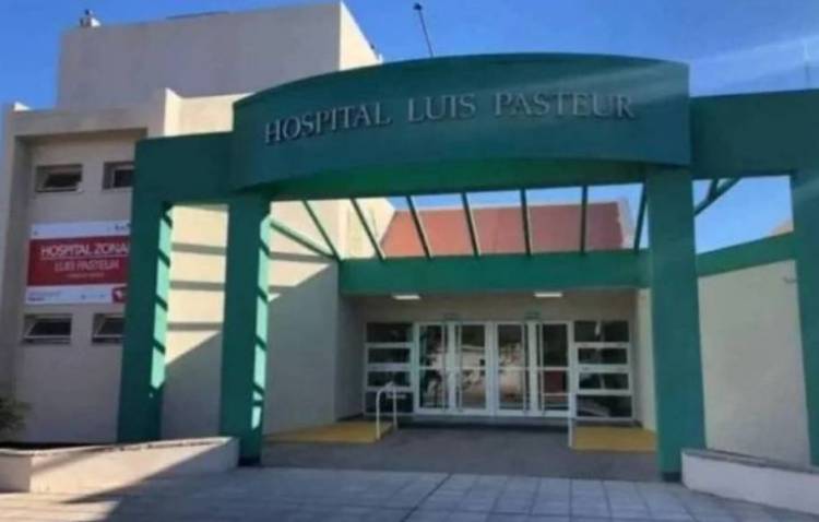 Chepes: un joven que se había retirado del hospital fue encontrado en la vía pública y trasladado nuevamente
