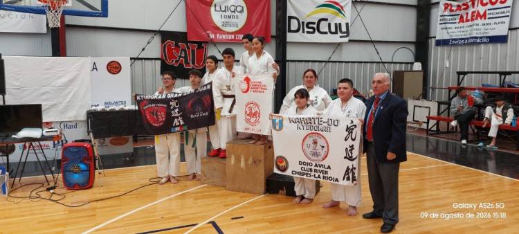 Chepes: Destacada participación de la Escuela Kyudokan en un torneo regional de karate