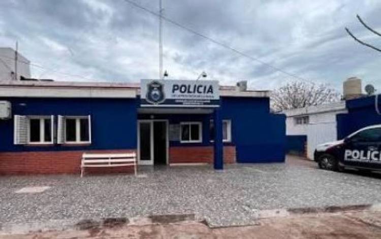 Una mujer sufrió una fractura tras chocar en moto con dos menores en Milagro