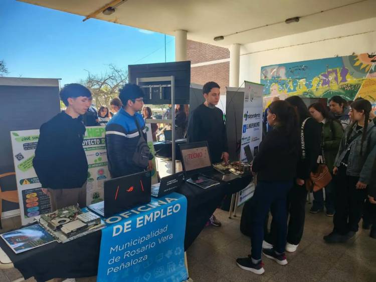 Jóvenes de Chepes fueron reconocidos en el Encuentro Provincial de TecnoEmpleo 2026