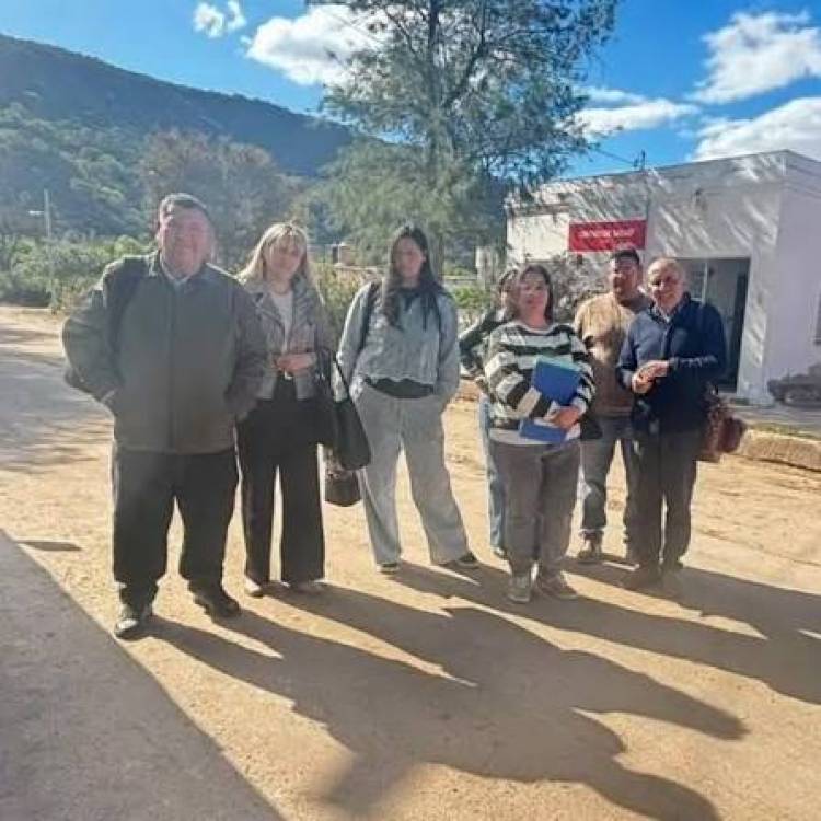Ambil: Tras dos semanas de reclamos, los padres acordaron retomar las clases en la Escuela N.º 156